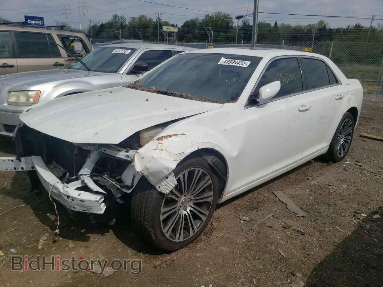 2014 CHRYSLER 300 - VIN: 2C3CCABG4EH119536 - Фото 2