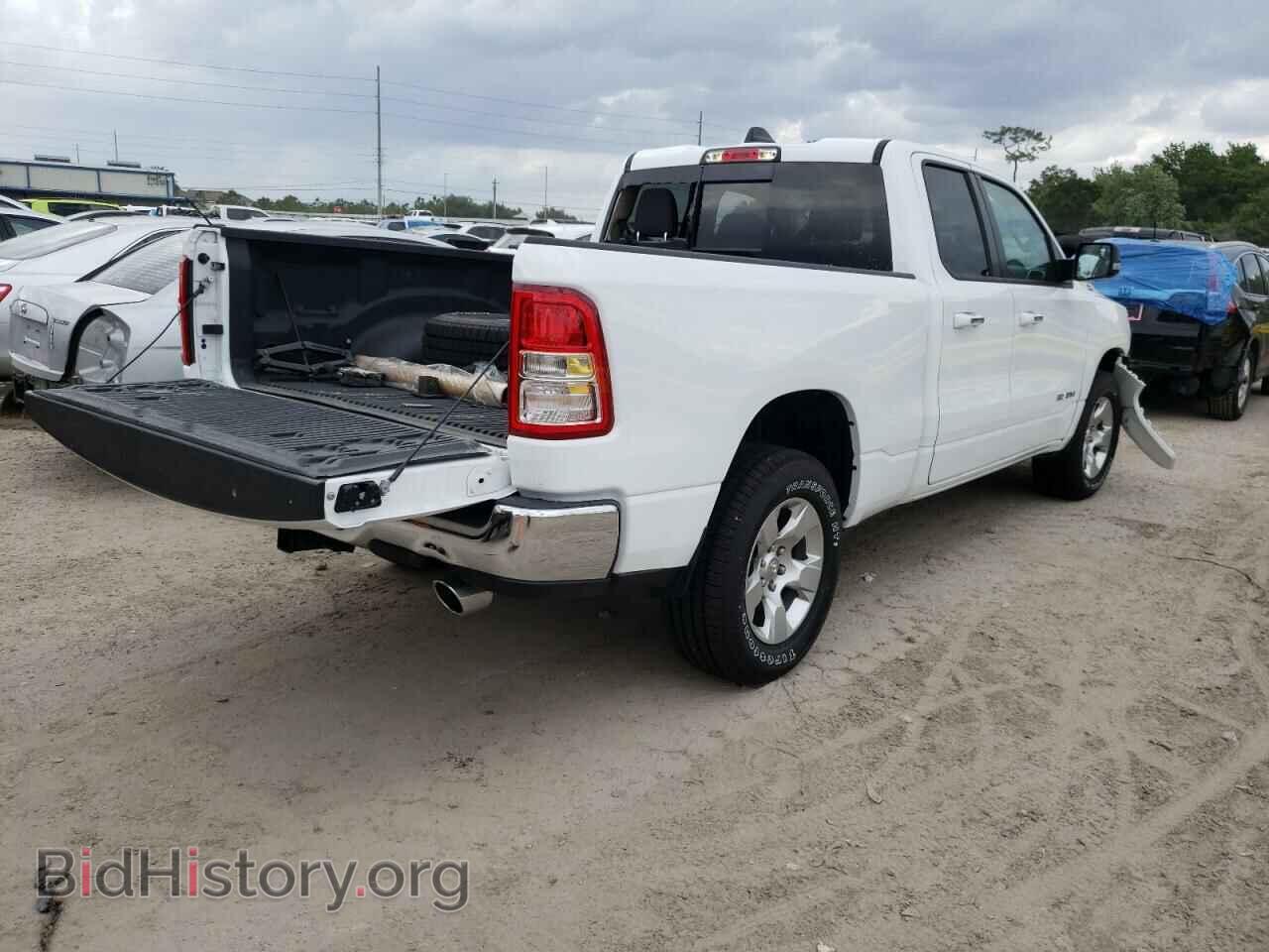 2020 RAM 1500 - VIN: 1C6SRFBT7LN135368 - Фото 4