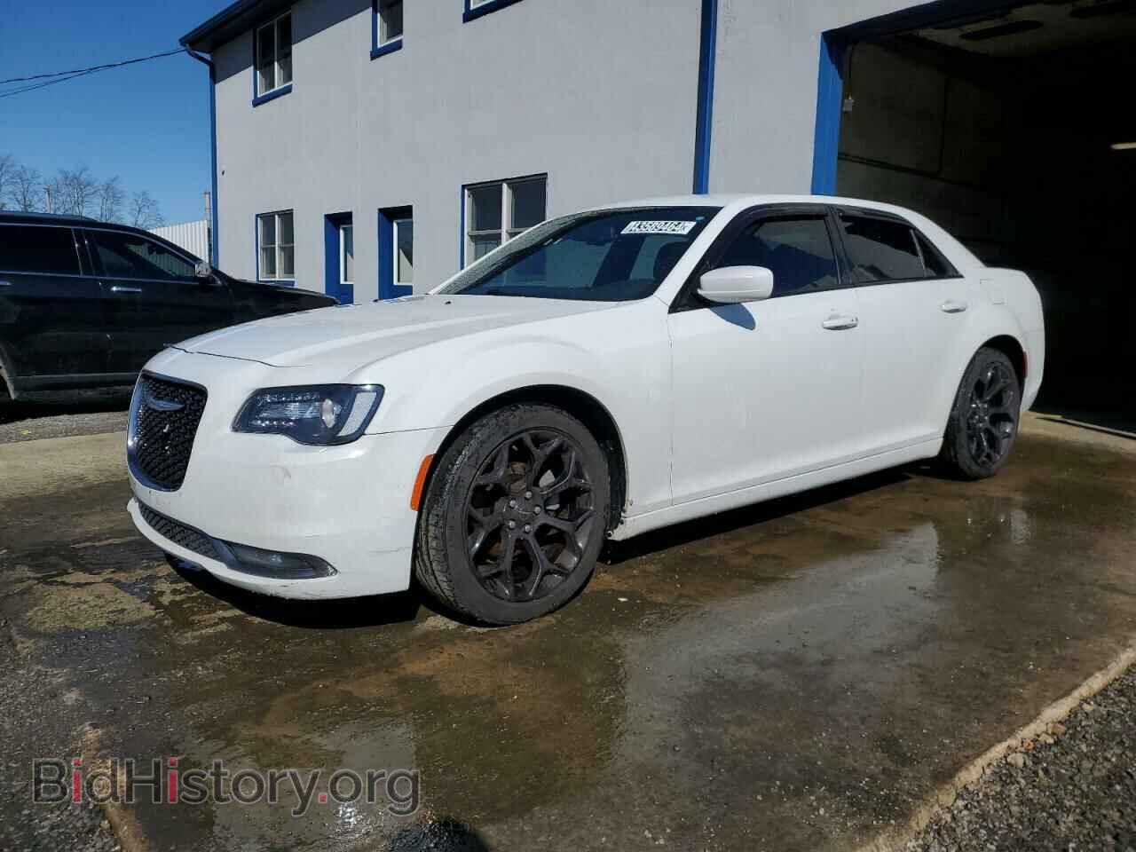 Фотография 2C3CCABG5KH654077 - CHRYSLER 300 2019