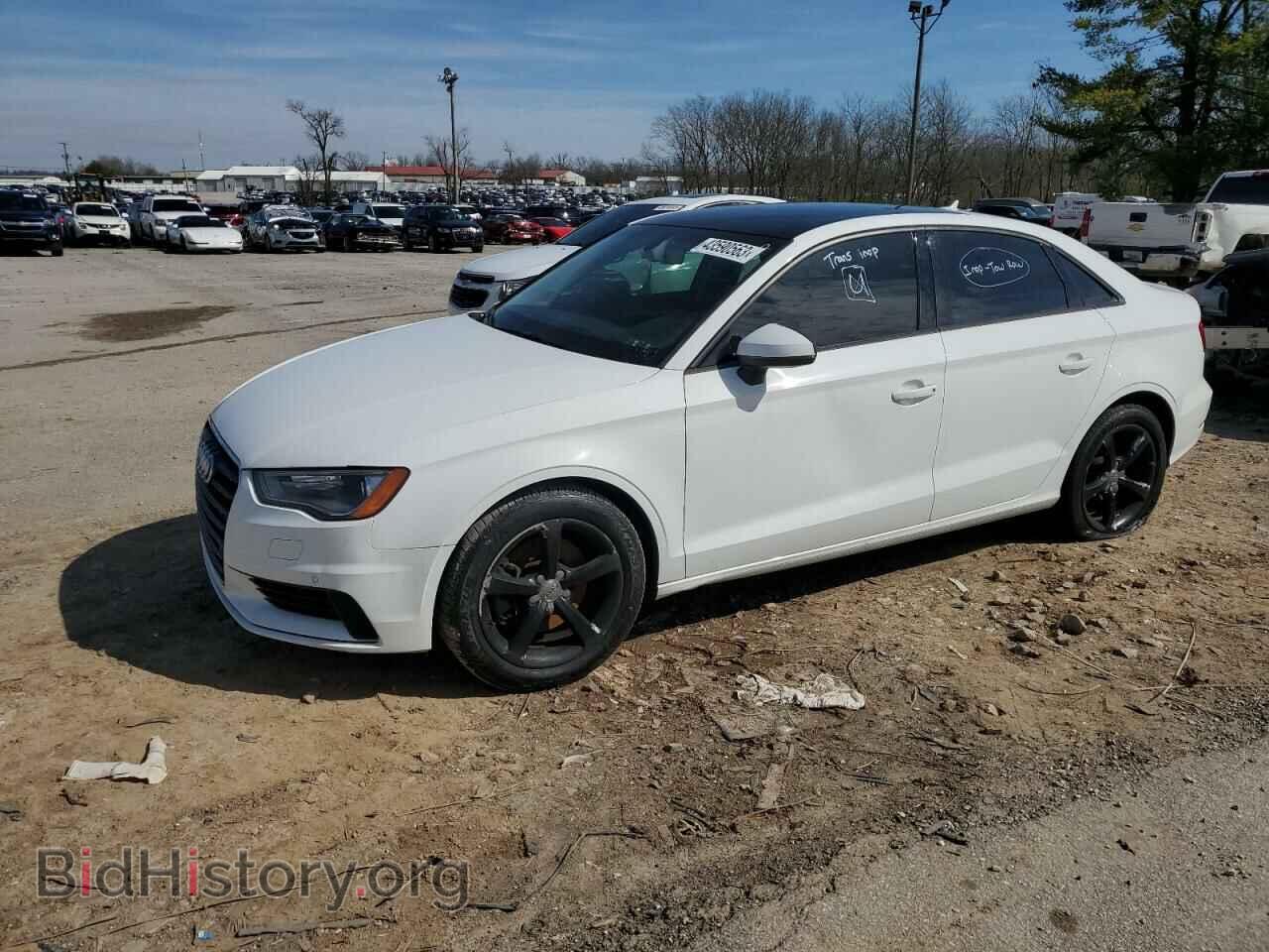Фотография WAUA7GFF6G1055235 - AUDI A3 2016
