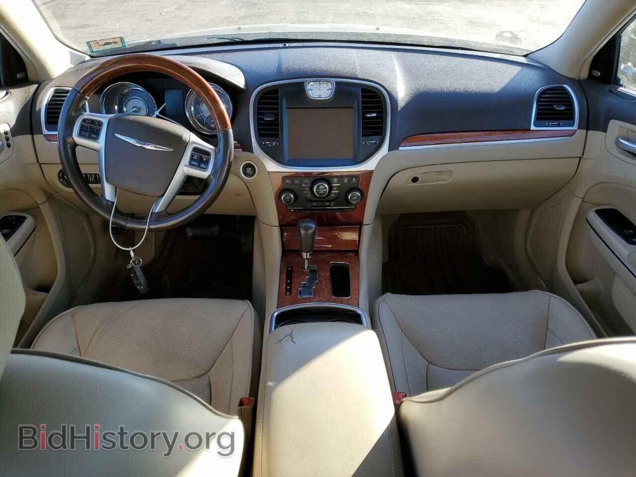 2011 CHRYSLER 300 - VIN: 2C3CA5CG3BH518185 - Фото 8