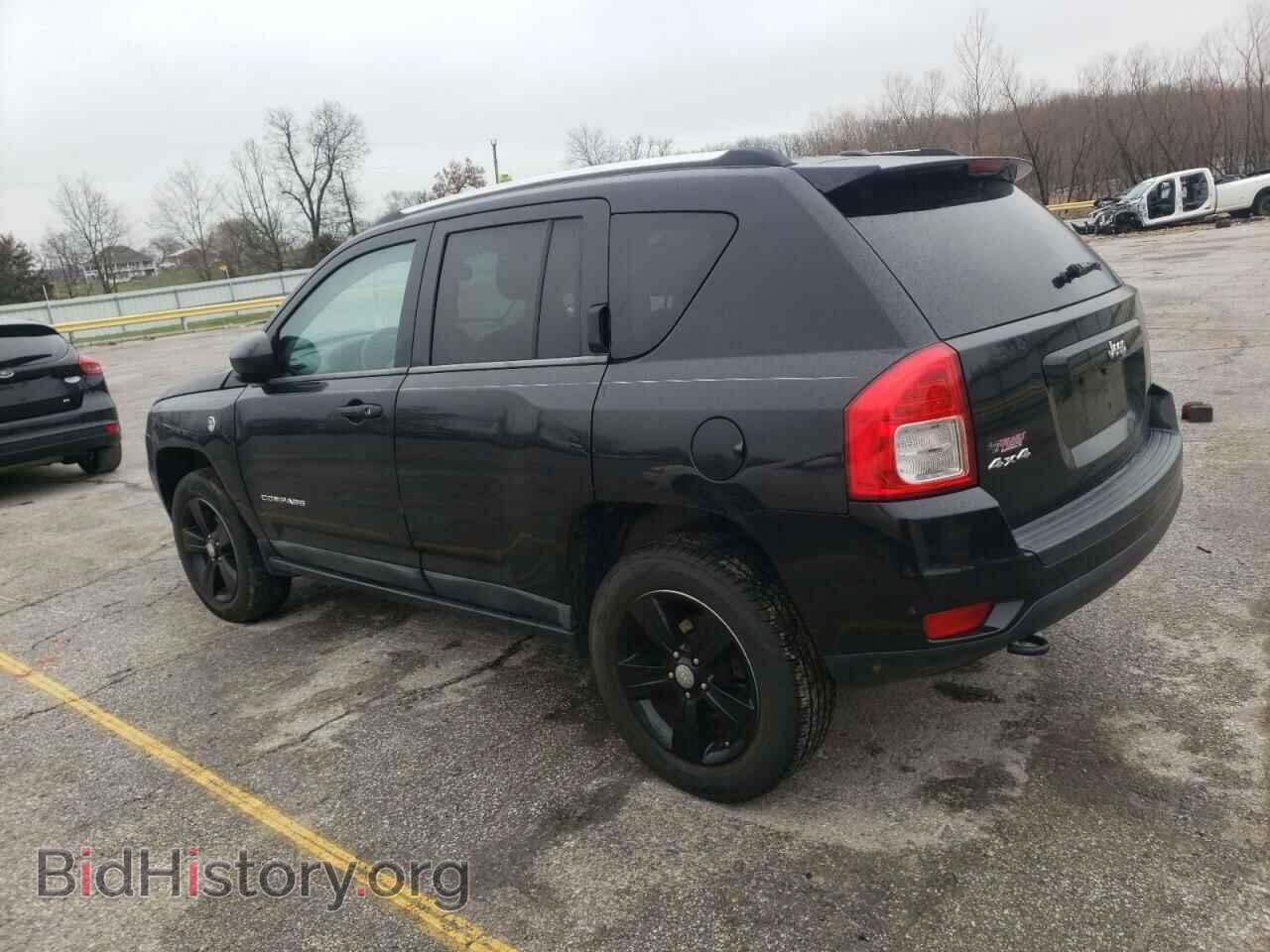 2011 JEEP COMPASS - VIN: 1J4NF1FB8BD180482 - Фото 2
