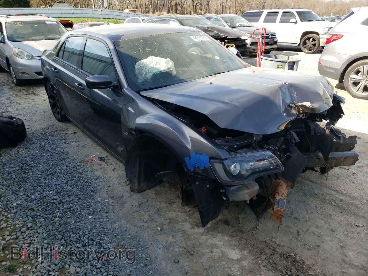 2019 CHRYSLER 300 - VIN: 2C3CCABG0KH618166 - Фото 4
