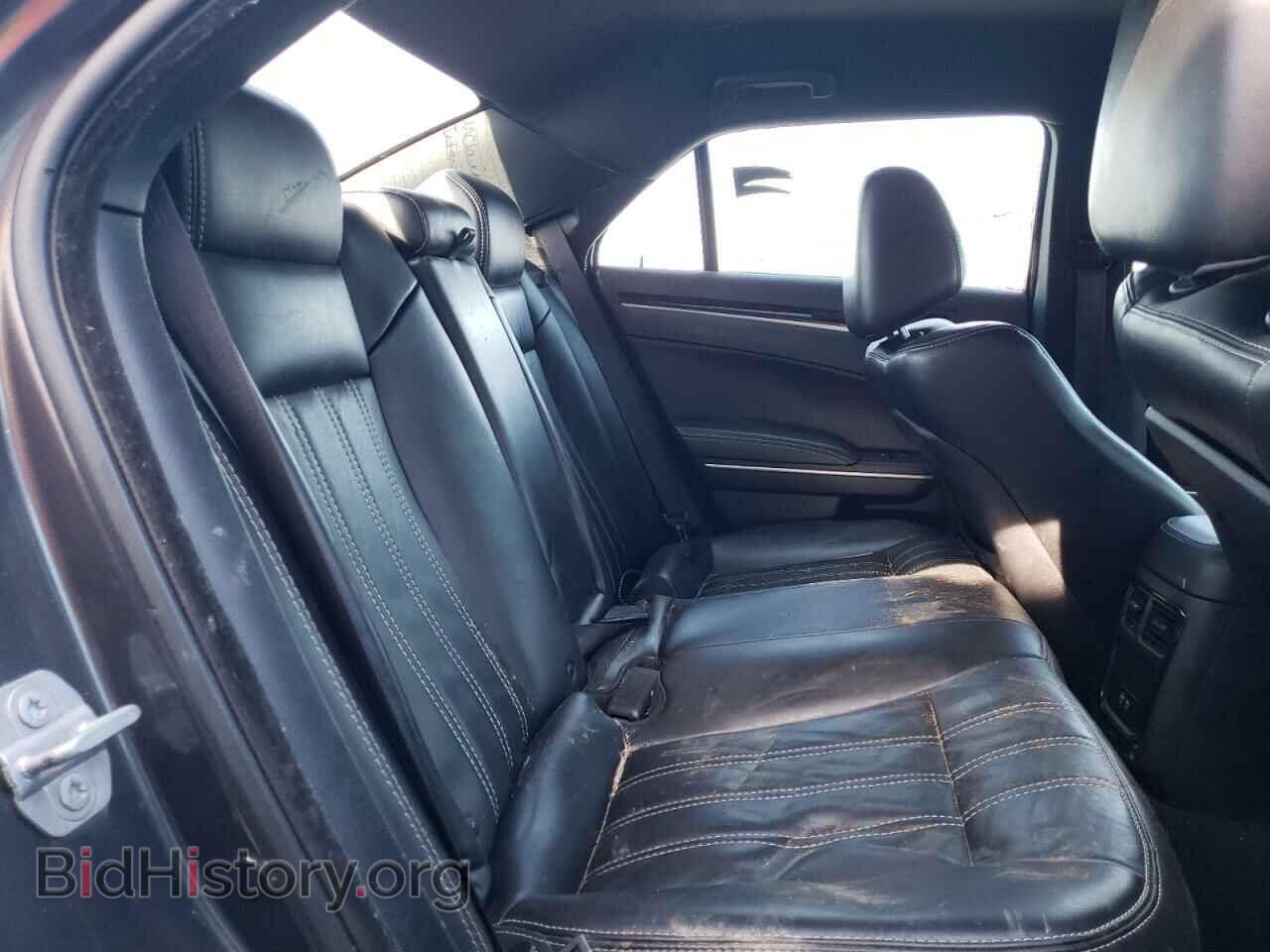 2019 CHRYSLER 300 - VIN: 2C3CCABG0KH618166 - Фото 10