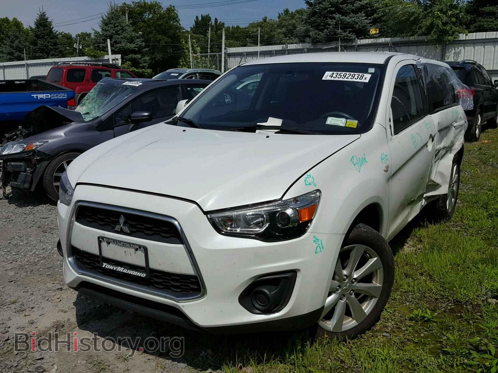 2014 MITSUBISHI OUTLANDER - VIN: 4A4AR3AU2EE013641 - Фото 2
