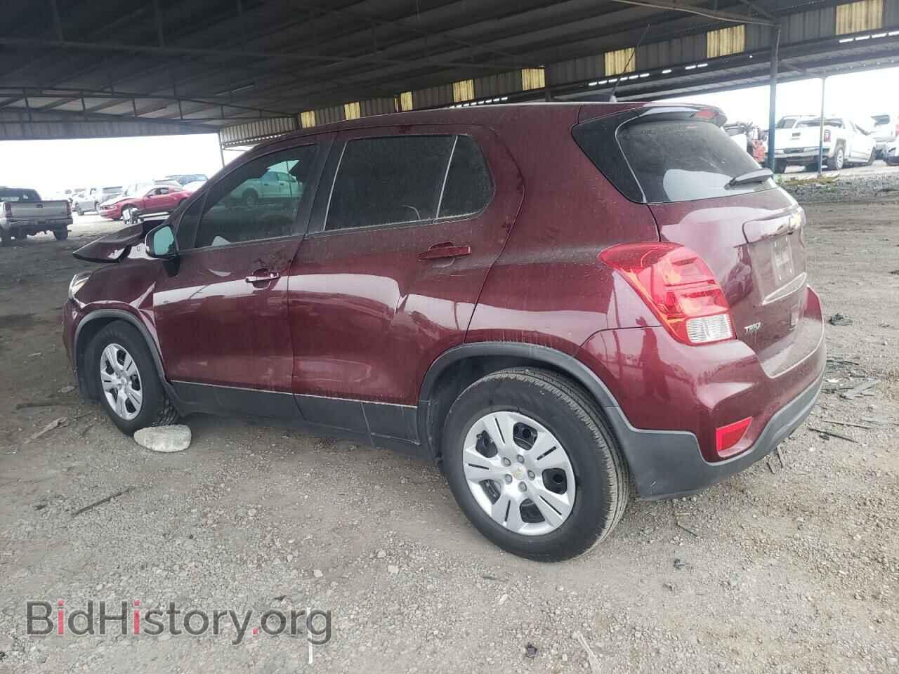 2017 CHEVROLET TRAX - VIN: 3GNCJKSB6HL226277 - Фото 2