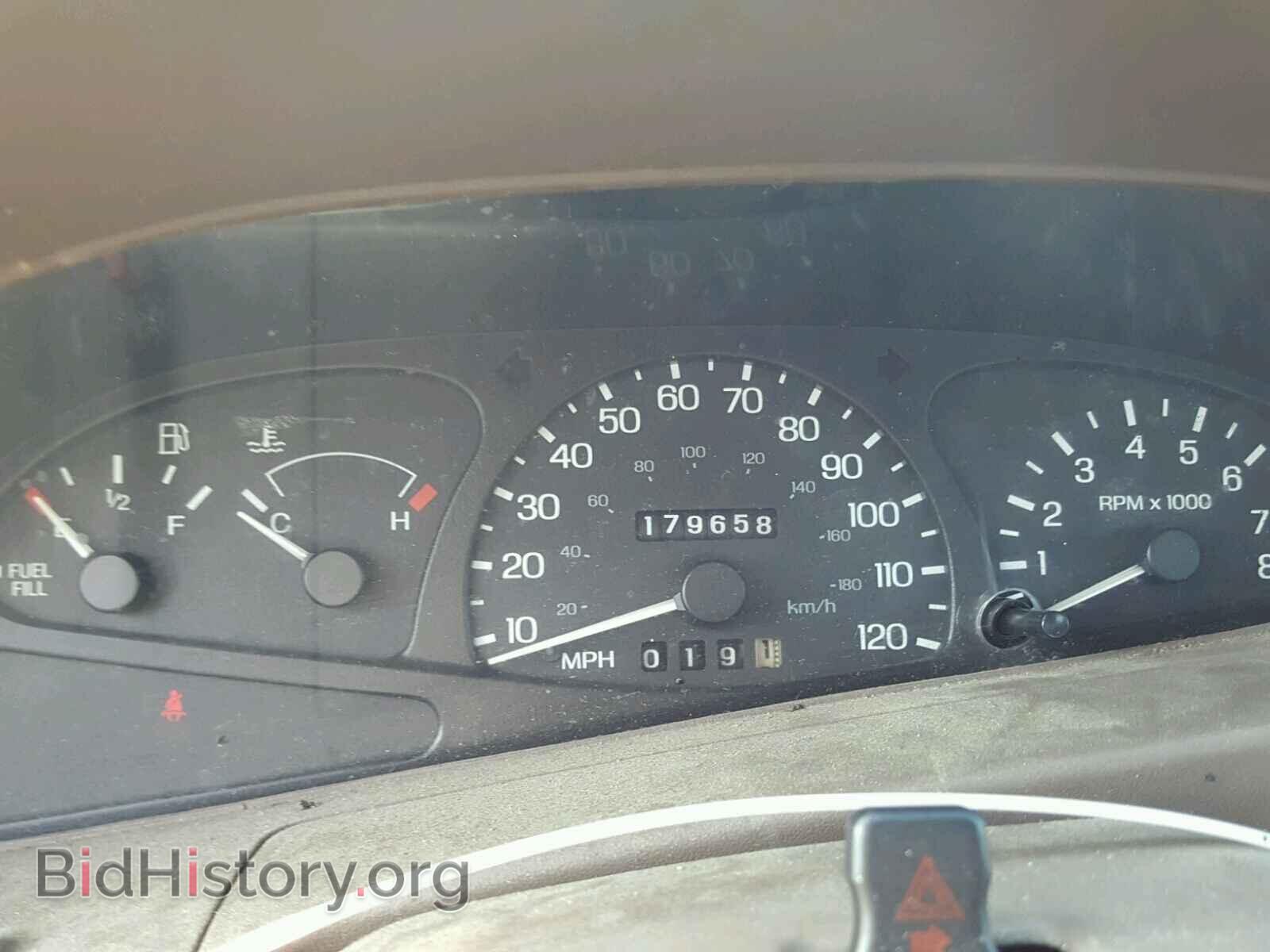 2001 FORD ESCORT - VIN: 3FAFP11301R134566 - Фото 8