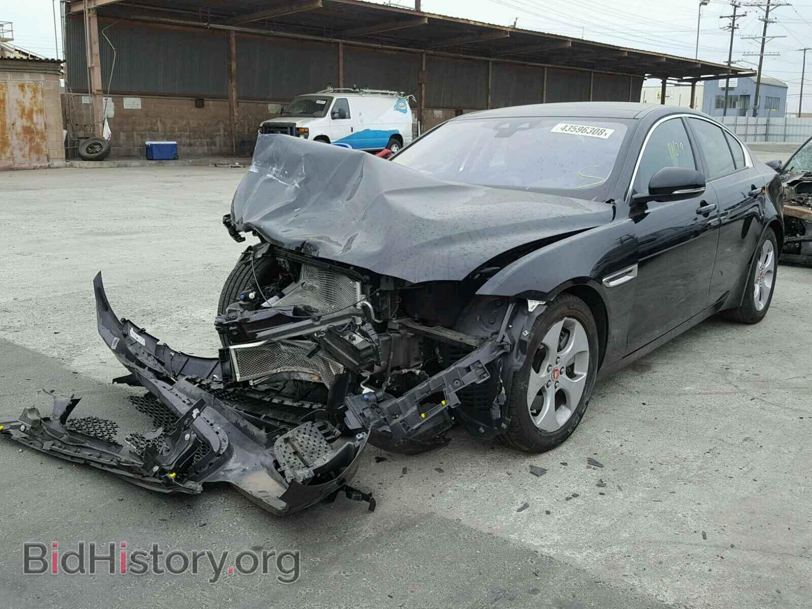 2017 JAGUAR XE - VIN: SAJAR4BGXHA974345 - Фото 2