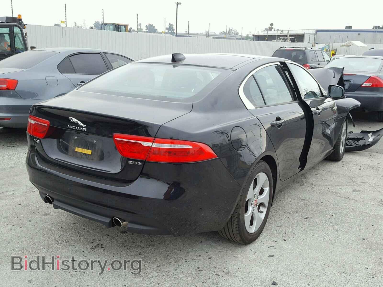 2017 JAGUAR XE - VIN: SAJAR4BGXHA974345 - Фото 4