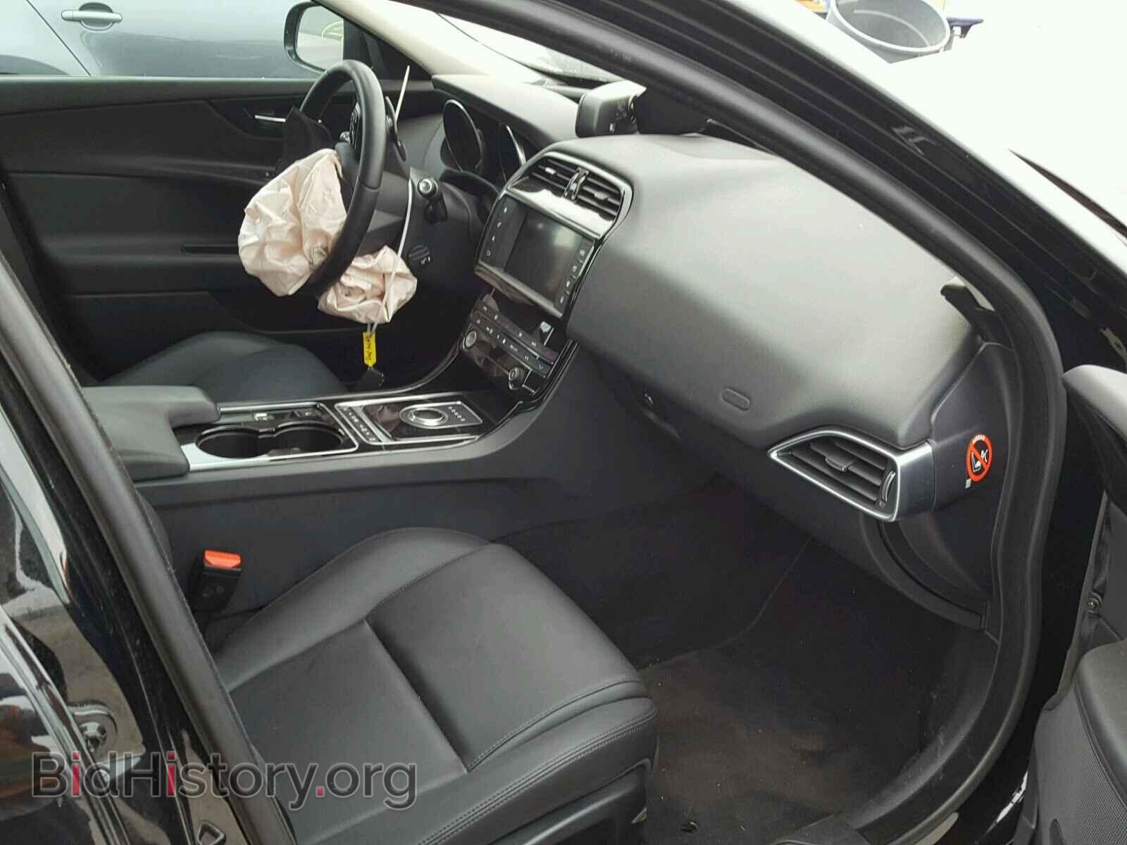 2017 JAGUAR XE - VIN: SAJAR4BGXHA974345 - Фото 5