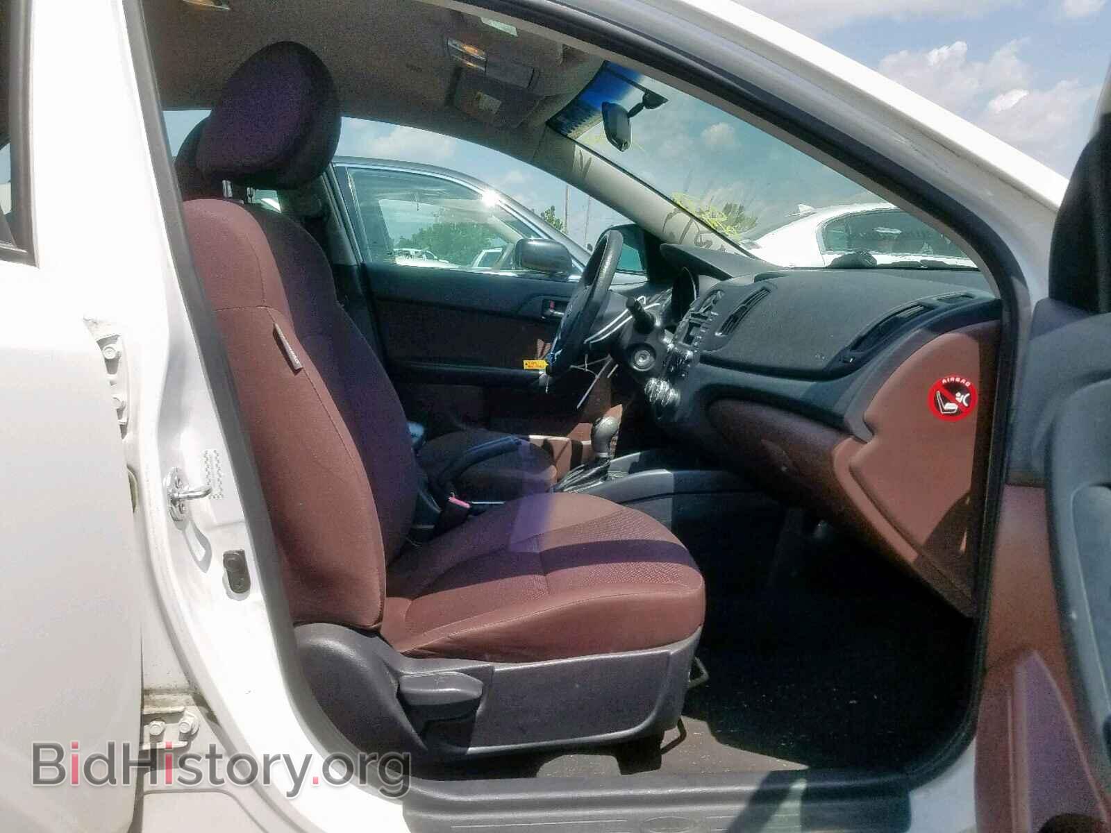 2011 KIA FORTE EX - VIN: KNAFU4A21B5330948 - Фото 5