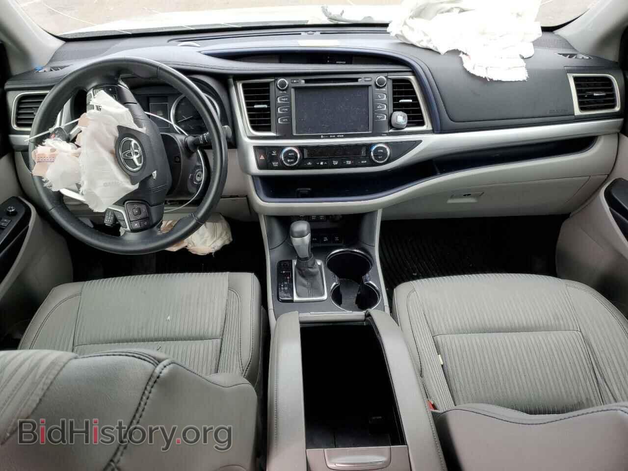 2017 TOYOTA HIGHLANDER - VIN: 5TDBZRFH5HS366707 - Фото 8