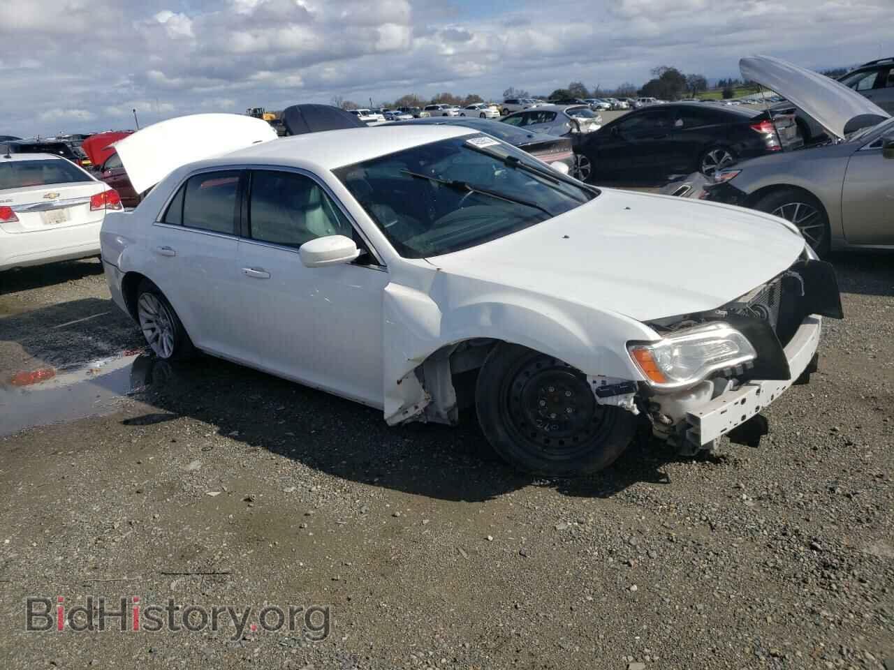 2013 CHRYSLER 300 - VIN: 2C3CCAAG0DH588252 - Фото 4