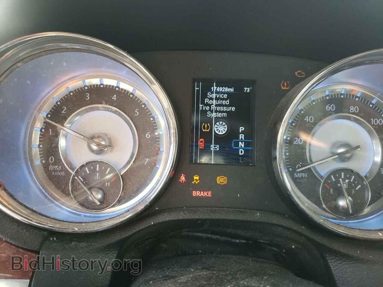 2013 CHRYSLER 300 - VIN: 2C3CCAAG0DH588252 - Фото 9