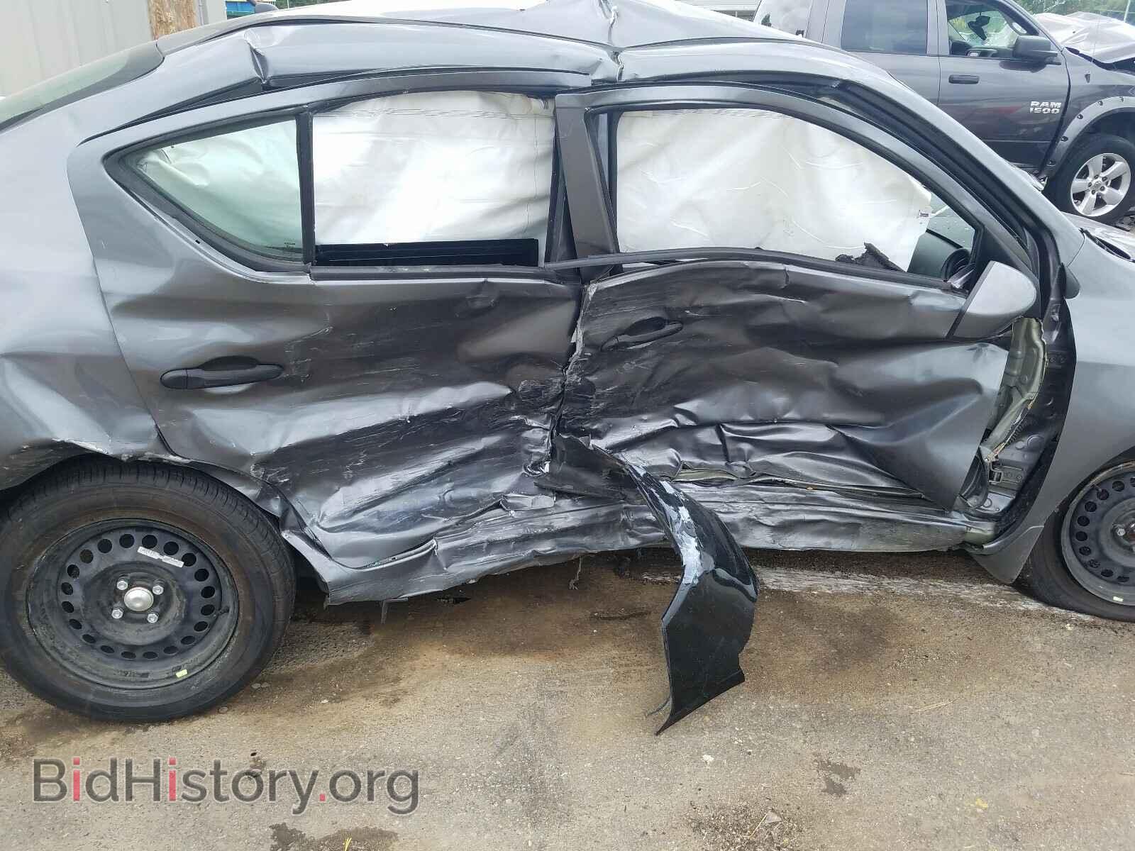 2018 NISSAN VERSA - VIN: 3N1CN7AP1JL856417 - Photo 9