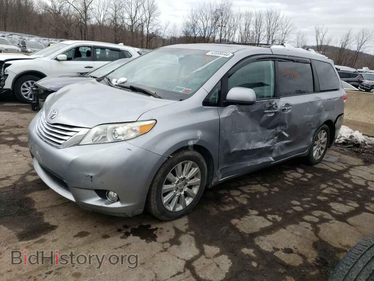 Photo 5TDDK3DC5BS014896 - TOYOTA All Models 2011