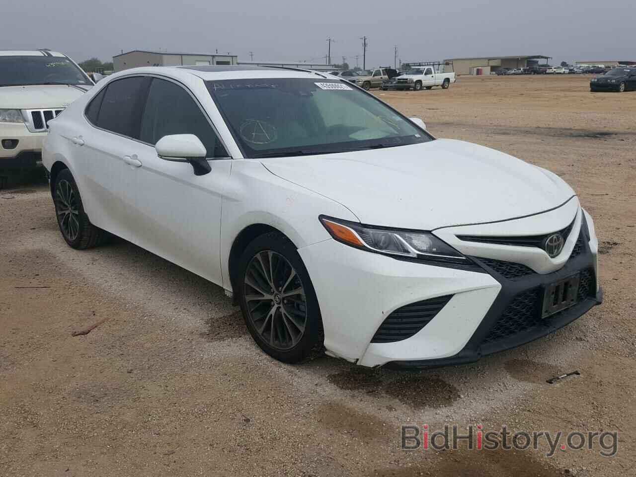 Photo 4T1B11HK5JU046558 - TOYOTA CAMRY 2018