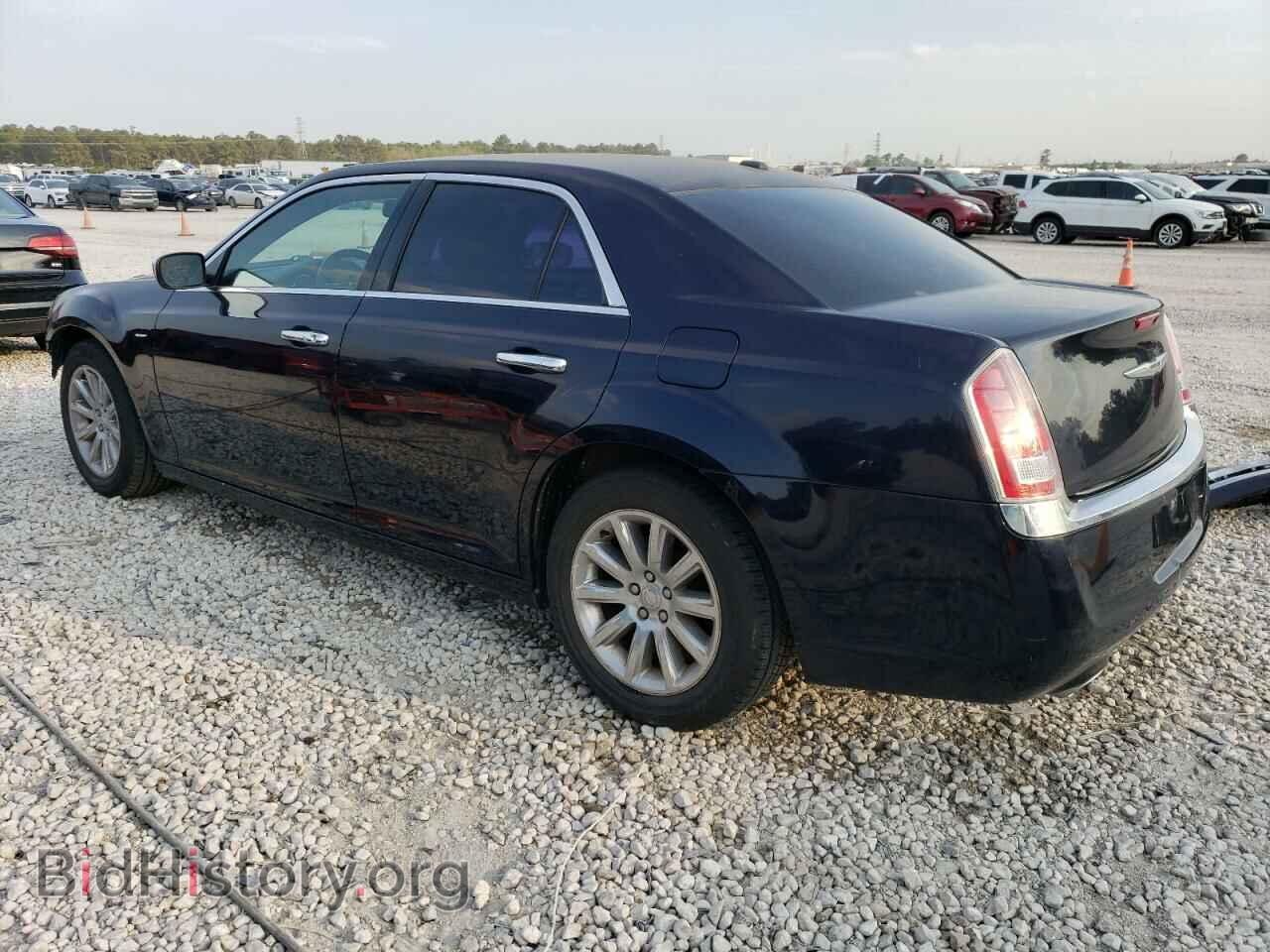 2011 CHRYSLER 300 - VIN: 2C3CA5CG7BH523759 - Фото 2