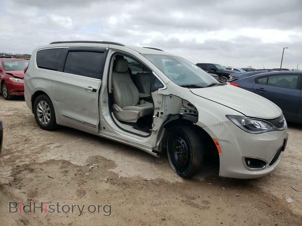 2017 CHRYSLER PACIFICA - VIN: 2C4RC1BG5HR688965 - Photo 4