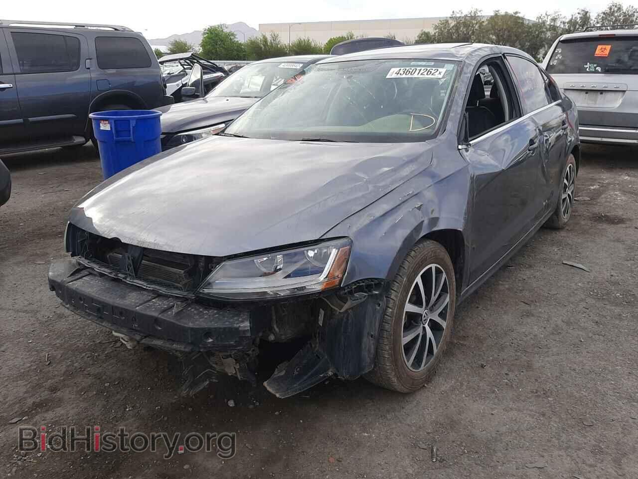 2017 VOLKSWAGEN JETTA - VIN: 3VWDB7AJ8HM405637 - Фото 2