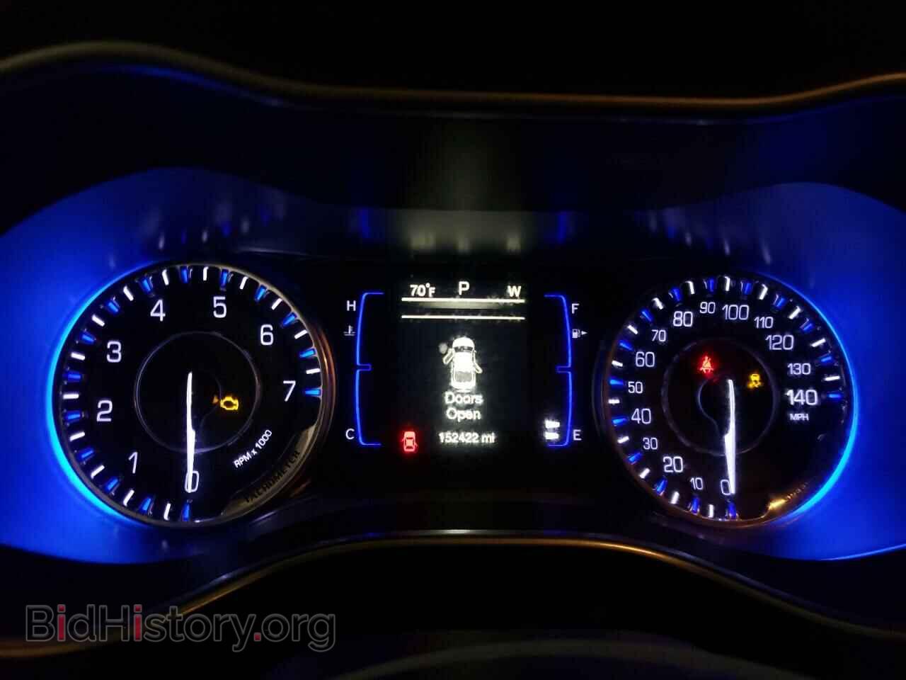2016 CHRYSLER 200 - VIN: 1C3CCCABXGN113896 - Фото 9