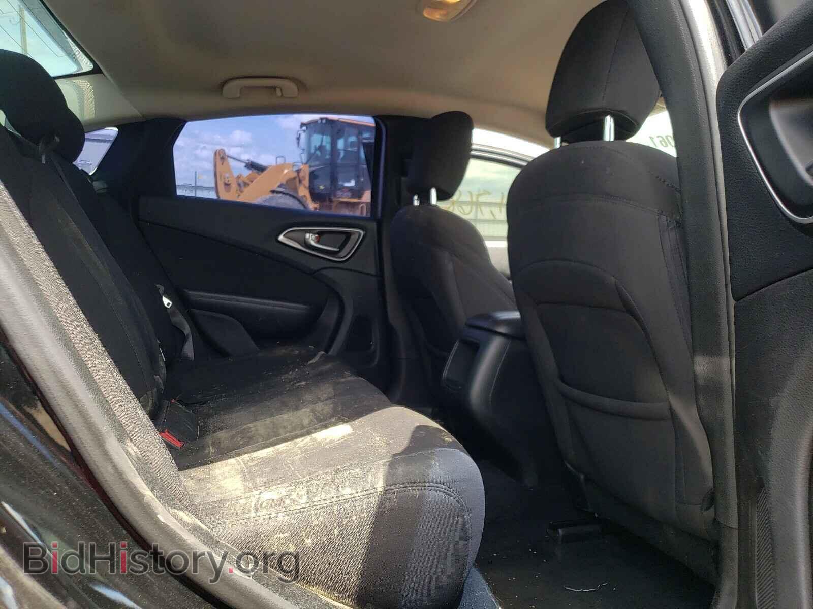 2015 CHRYSLER 200 - VIN: 1C3CCCAB5FN650285 - Фото 6