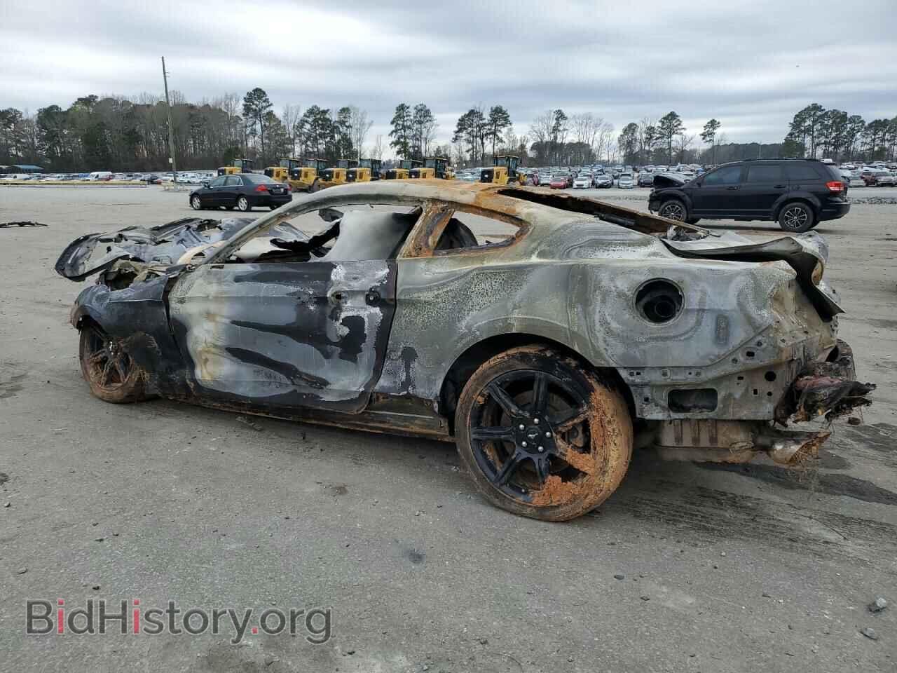 2019 FORD MUSTANG - VIN: 1FA6P8CF4K5199697 - Фото 2