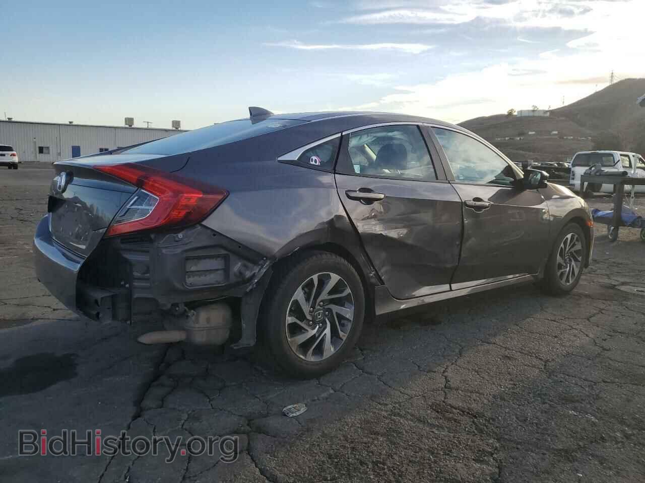2018 HONDA CIVIC - VIN: 2HGFC2F79JH503087 - Фото 3