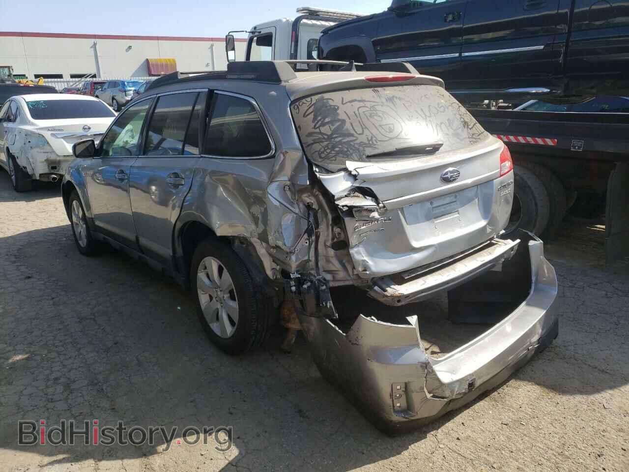 2011 SUBARU OUTBACK - VIN: 4S4BRBKC8B3421785 - Фото 3