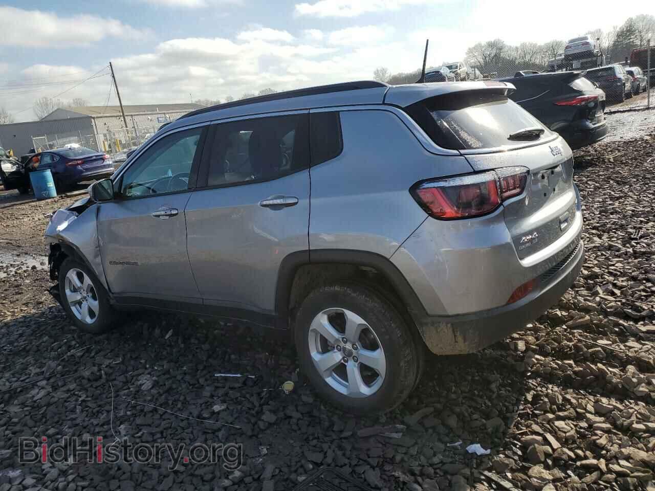 2018 JEEP COMPASS - VIN: 3C4NJDBB4JT402679 - Фото 2