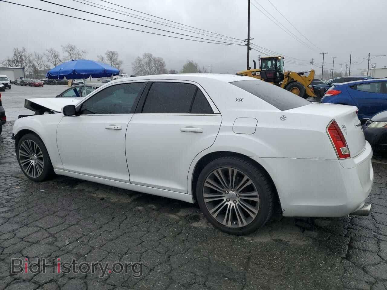 2014 CHRYSLER 300 - VIN: 2C3CCABG9EH190005 - Фото 2