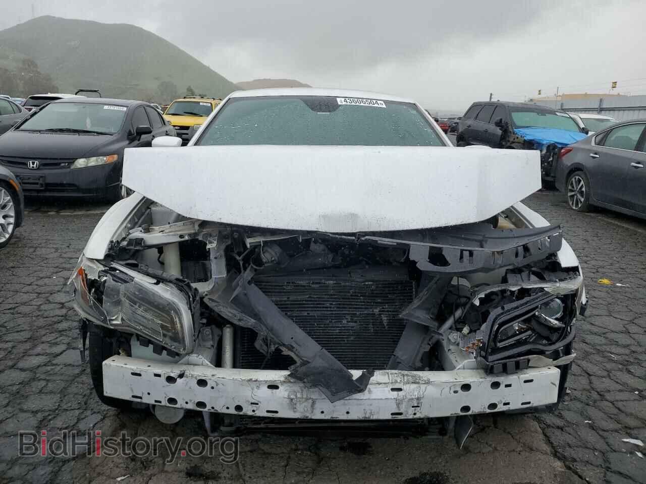 2014 CHRYSLER 300 - VIN: 2C3CCABG9EH190005 - Фото 5