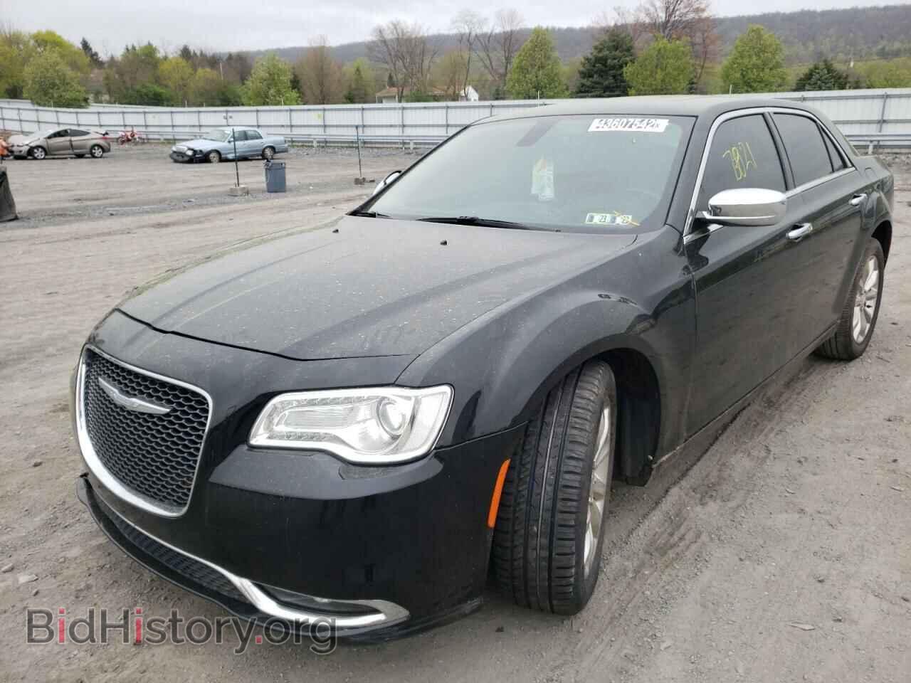 2016 CHRYSLER 300 - VIN: 2C3CCAKG1GH253049 - Фото 2