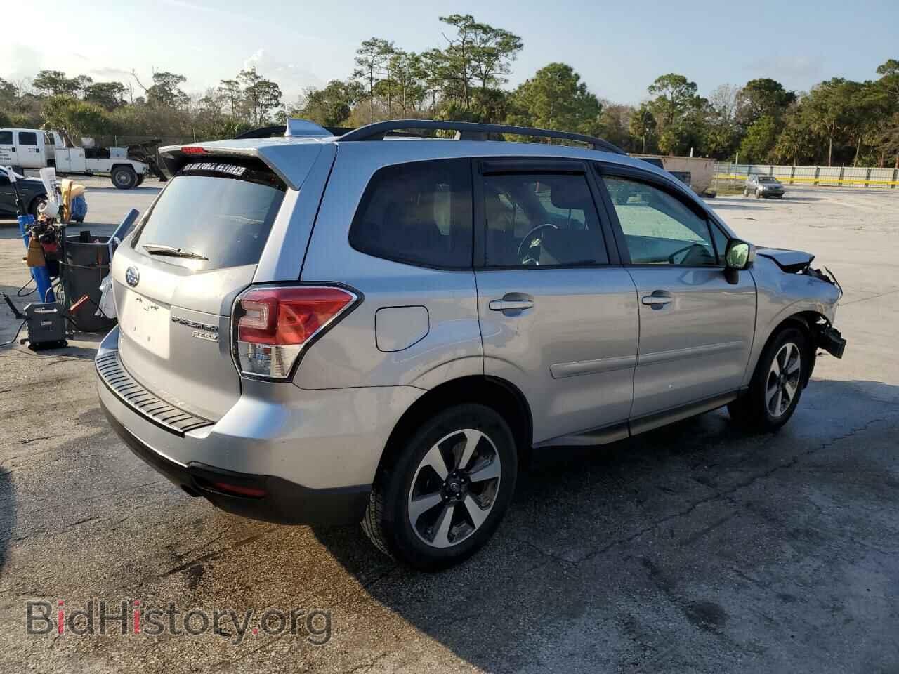 2017 SUBARU FORESTER - VIN: JF2SJAEC1HH405829 - Фото 3