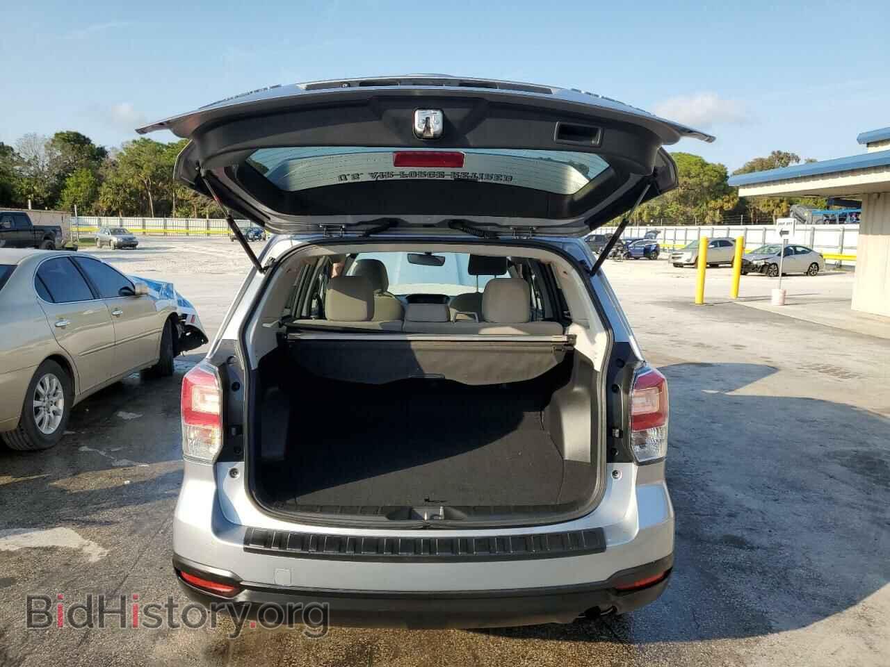 2017 SUBARU FORESTER - VIN: JF2SJAEC1HH405829 - Фото 6