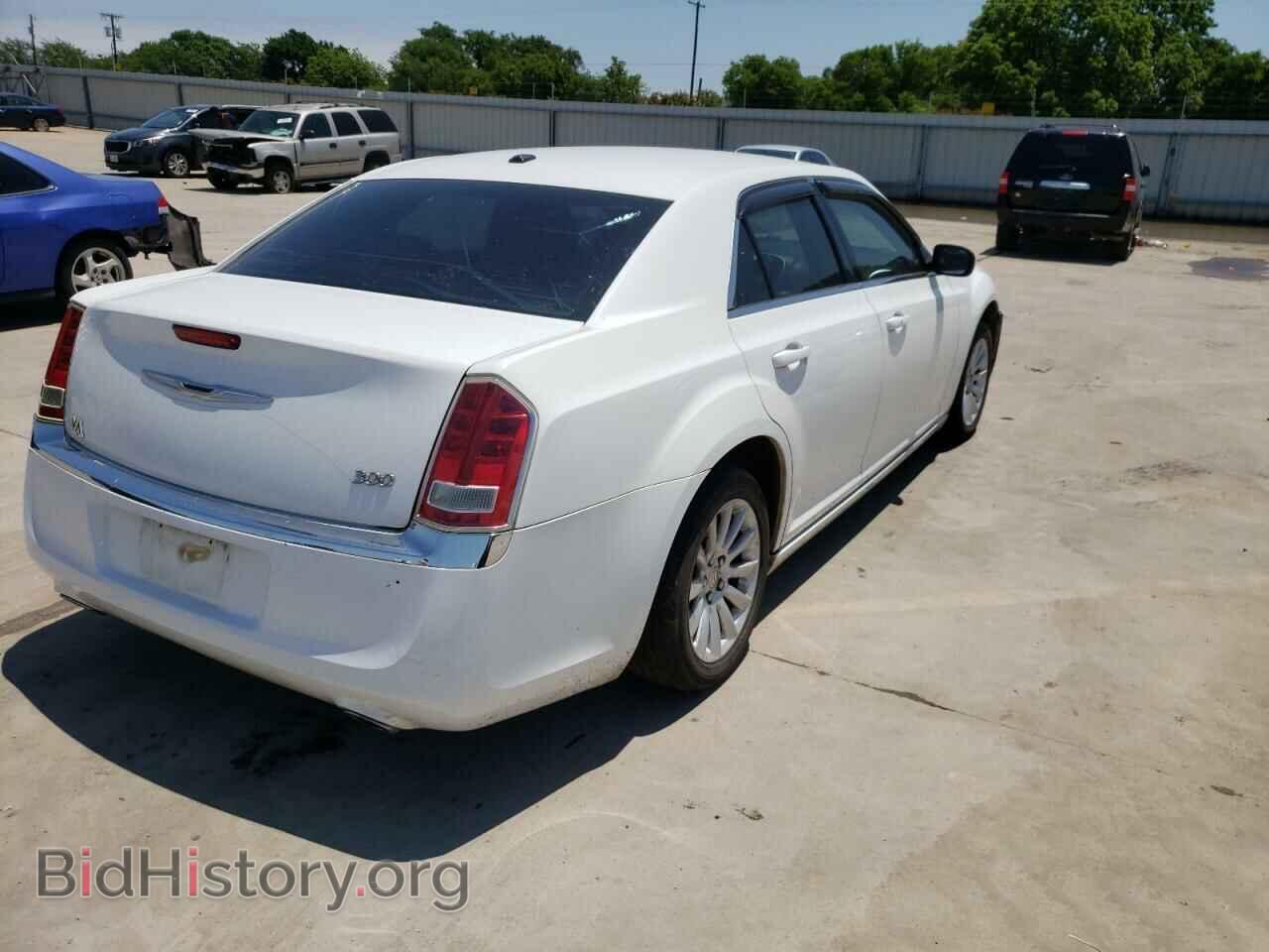 2012 CHRYSLER 300 - VIN: 2C3CCAAG9CH138498 - Photo 4