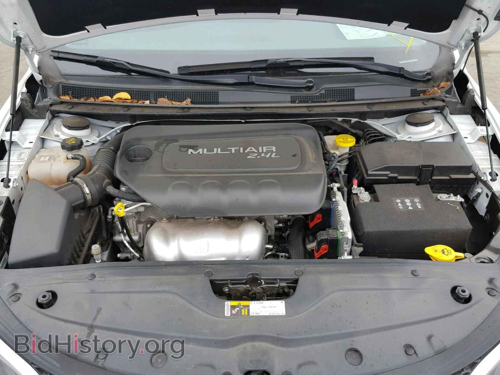 2016 CHRYSLER 200 - VIN: 1C3CCCAB2GN174448 - Фото 7