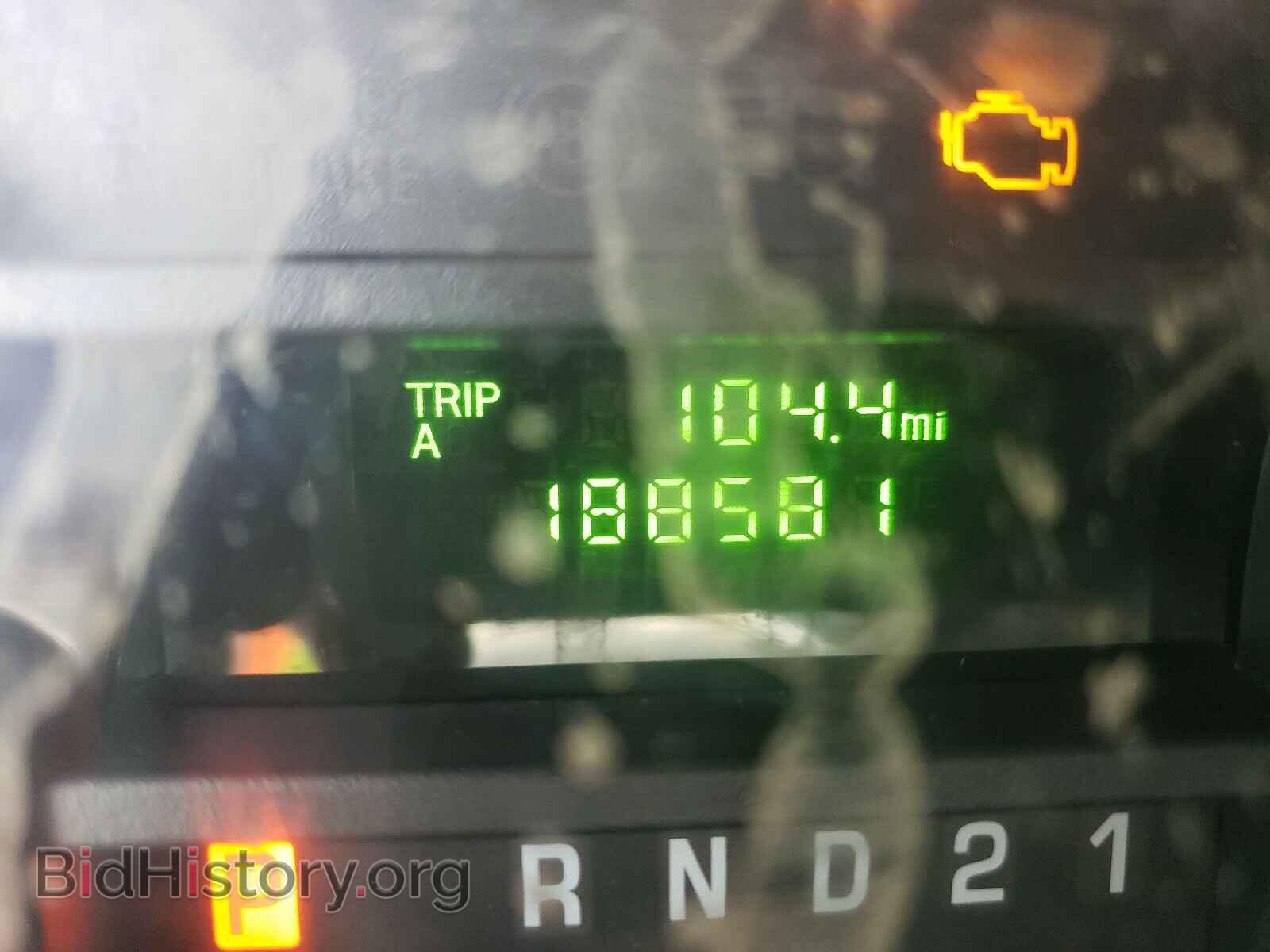 2011 FORD ECONOLINE - VIN: 1FTNE1EW1BDA33563 - Photo 8