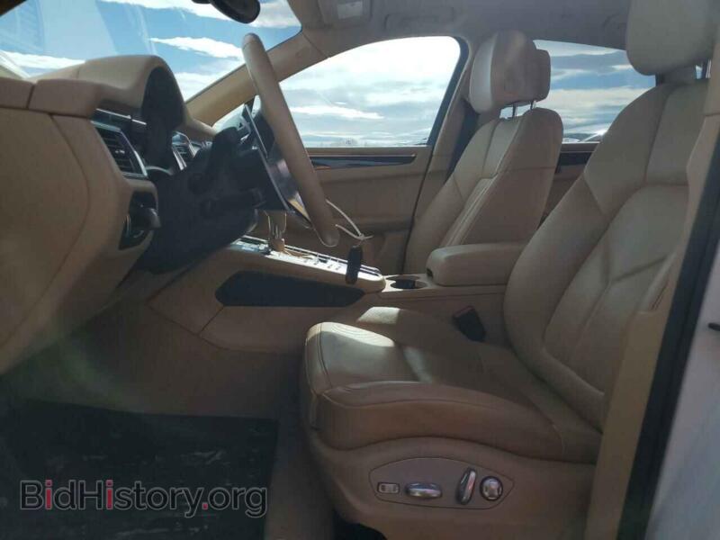 2016 Porsche MACAN (VIN WP1AB2A57GLB43619) — фото 7 из 13