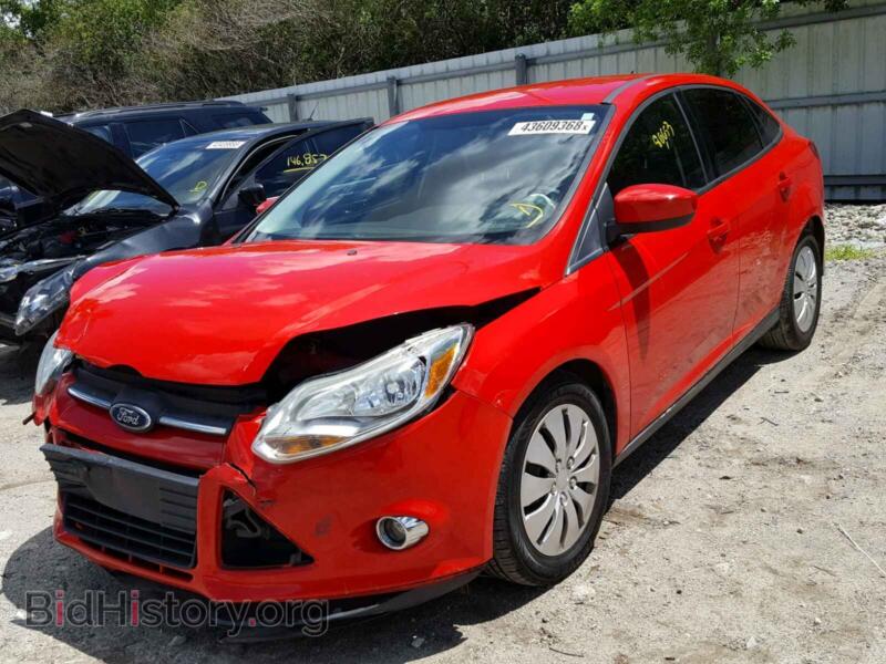 2012 Ford FOCUS (VIN 1FAHP3F24CL334324) — photo 2 of 10