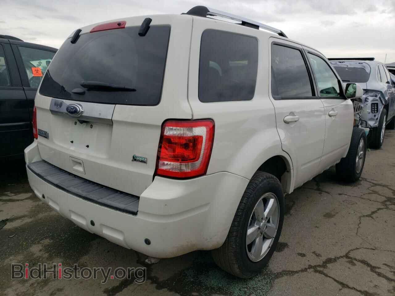 2011 FORD ESCAPE - VIN: 1FMCU0EG1BKC64032 - Фото 3