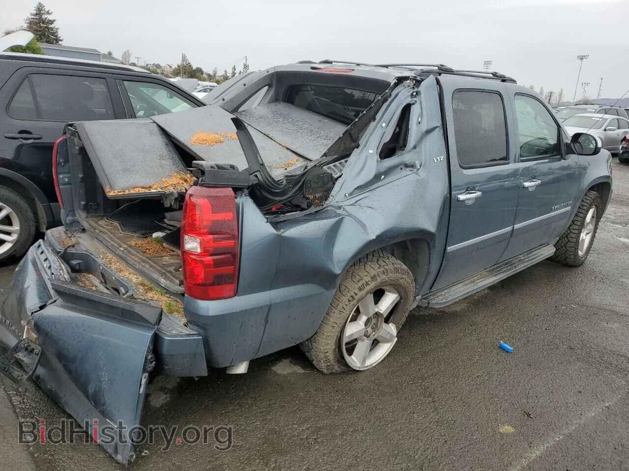 2011 CHEVROLET AVALANCHE - VIN: 3GNMCGE06BG398475 - Фото 3