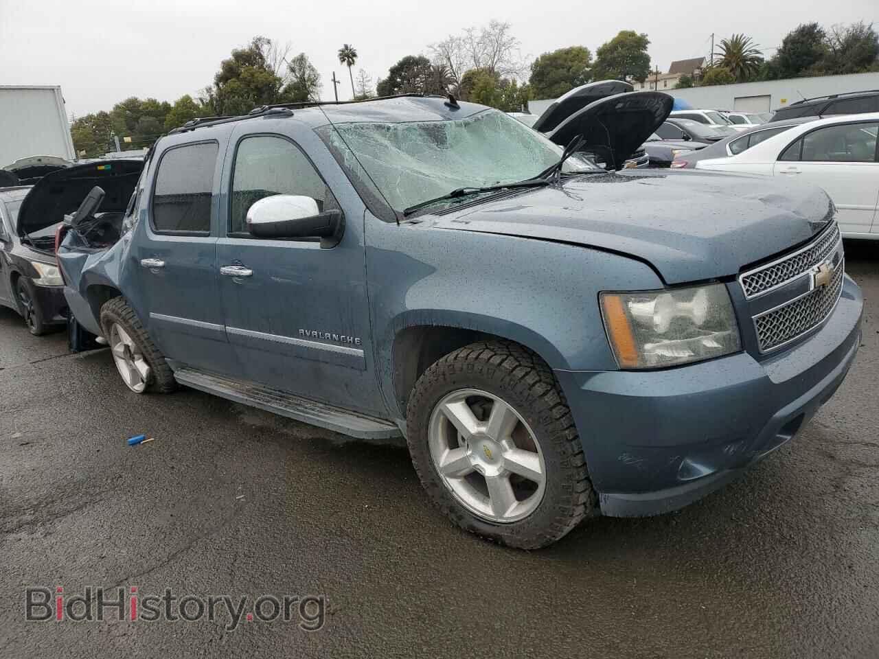 2011 CHEVROLET AVALANCHE - VIN: 3GNMCGE06BG398475 - Фото 4