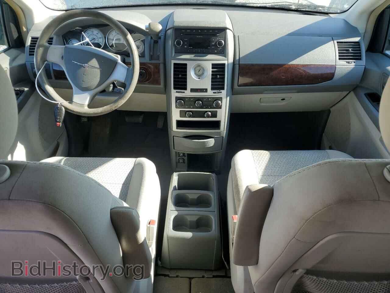 2010 CHRYSLER MINIVAN - VIN: 2A4RR4DE9AR266452 - Photo 8