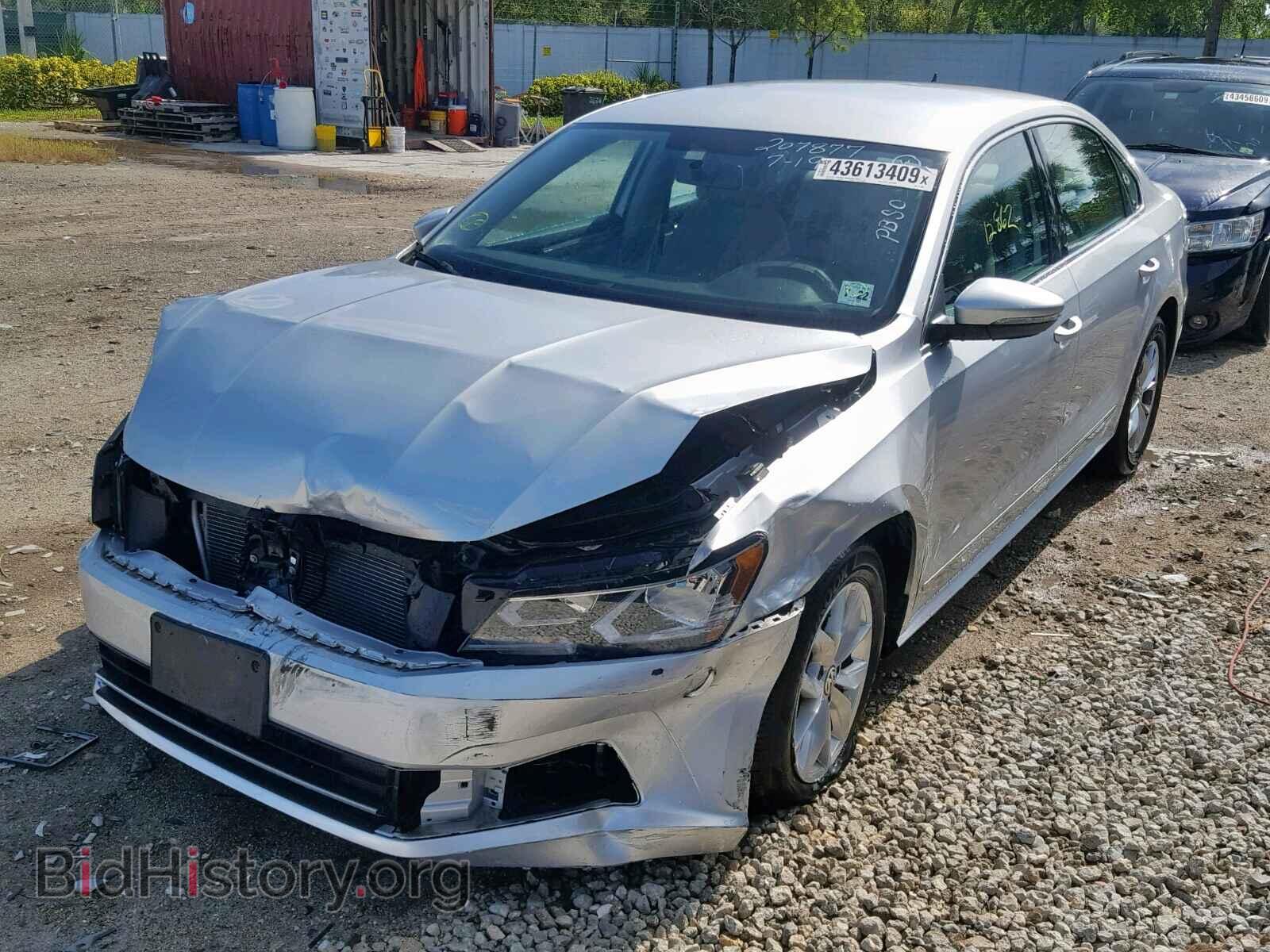 2017 VOLKSWAGEN PASSAT - VIN: 1VWAT7A33HC033904 - Фото 2