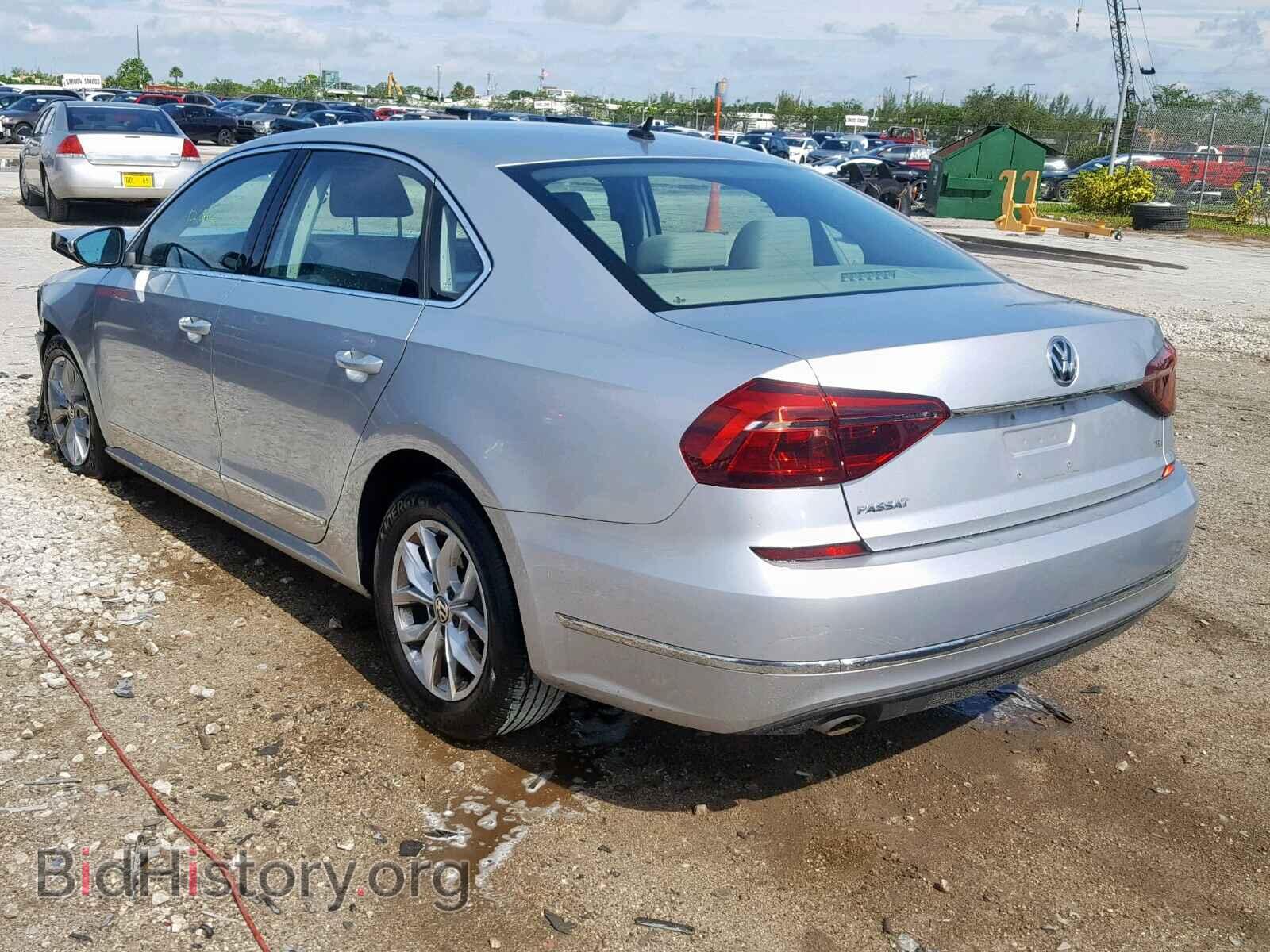2017 VOLKSWAGEN PASSAT - VIN: 1VWAT7A33HC033904 - Фото 3