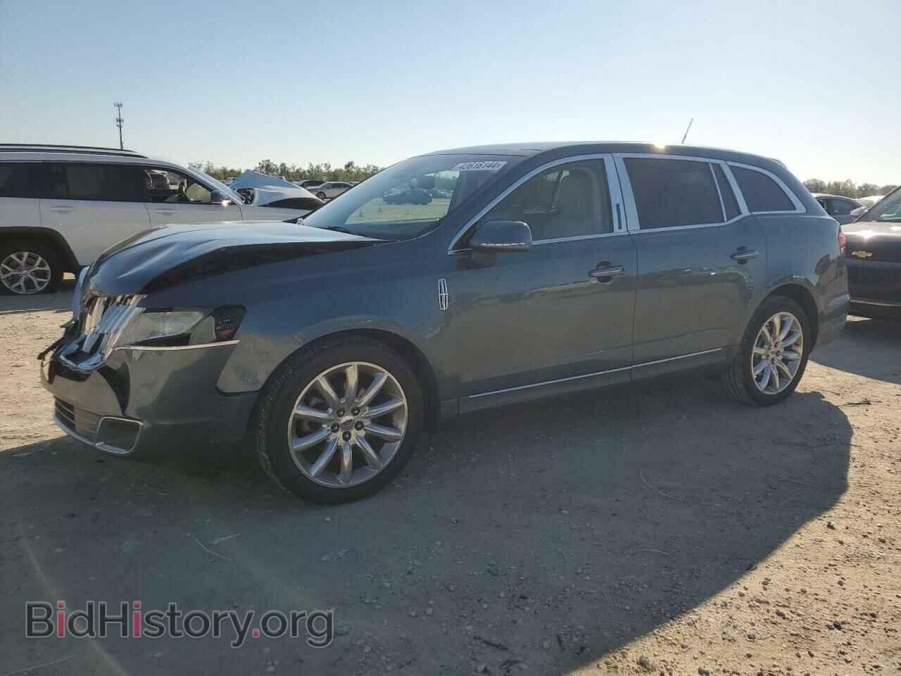Photo 2LMHJ5FR9ABJ28093 - LINCOLN MKT 2010