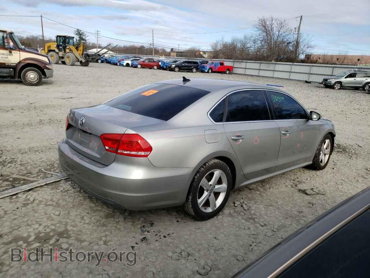 2012 VOLKSWAGEN PASSAT - VIN: 1VWBP7A34CC085124 - Фото 3