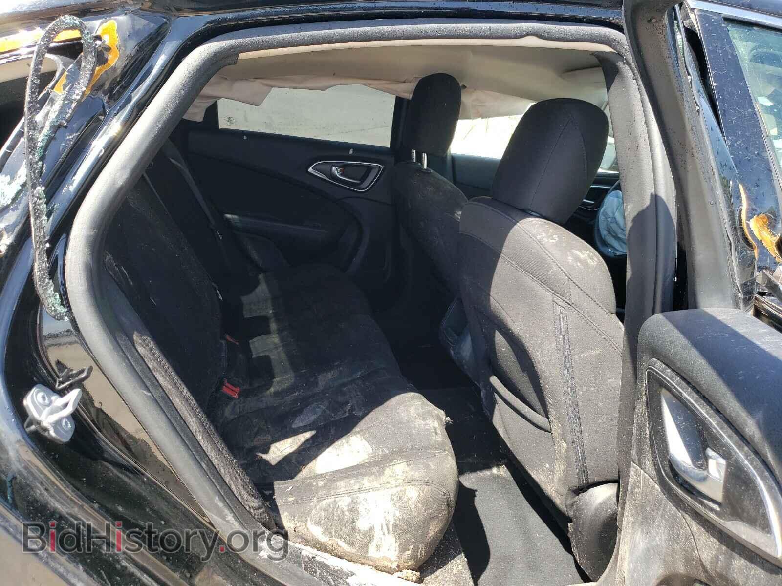 2016 CHRYSLER 200 - VIN: 1C3CCCAB1GN106853 - Фото 6