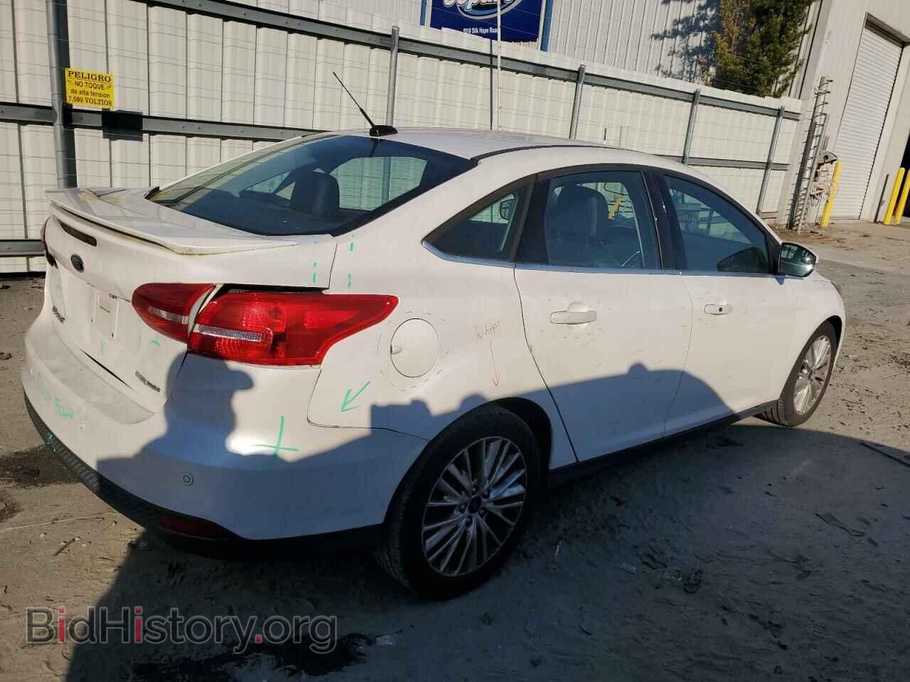 2016 FORD FOCUS - VIN: 1FADP3J21GL327696 - Фото 3